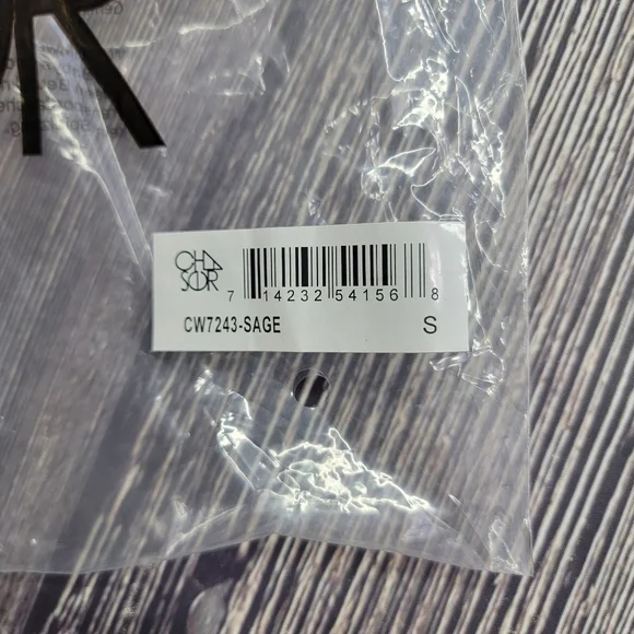 Chaser NWT Sage Green Linen Low Back Tank Top - Picture 9 of 9